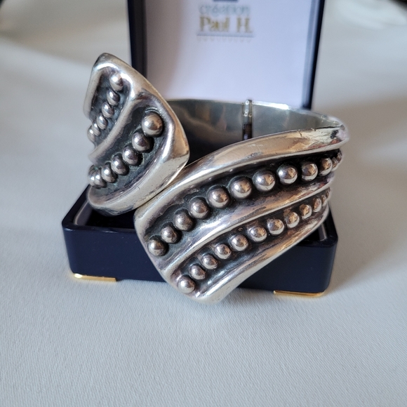 Vintage sterling silver Taxco Mexican wide clamper cuff bracelet. Marked. Gift i - Picture 8 of 10